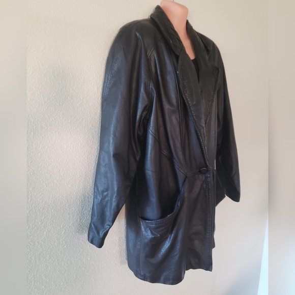 G-III Genuine Leather Jacket with Pockets Collared - Picture 2 of 9